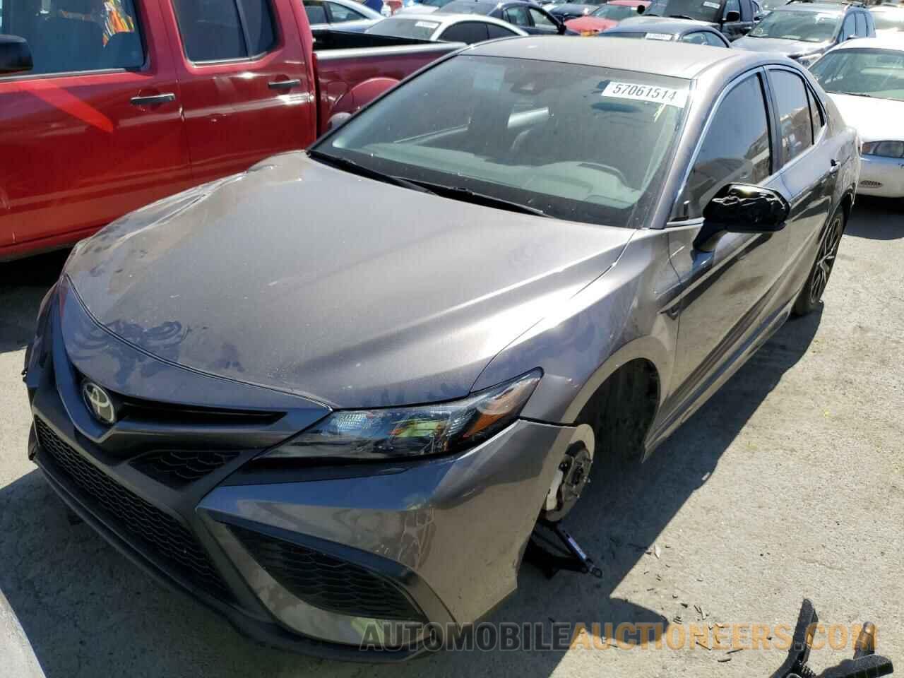 4T1G11AK9MU409142 TOYOTA CAMRY 2021