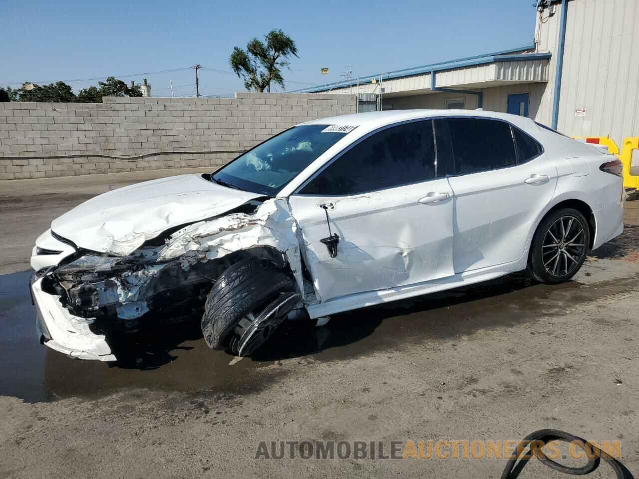 4T1G11AK9MU416446 TOYOTA CAMRY 2021