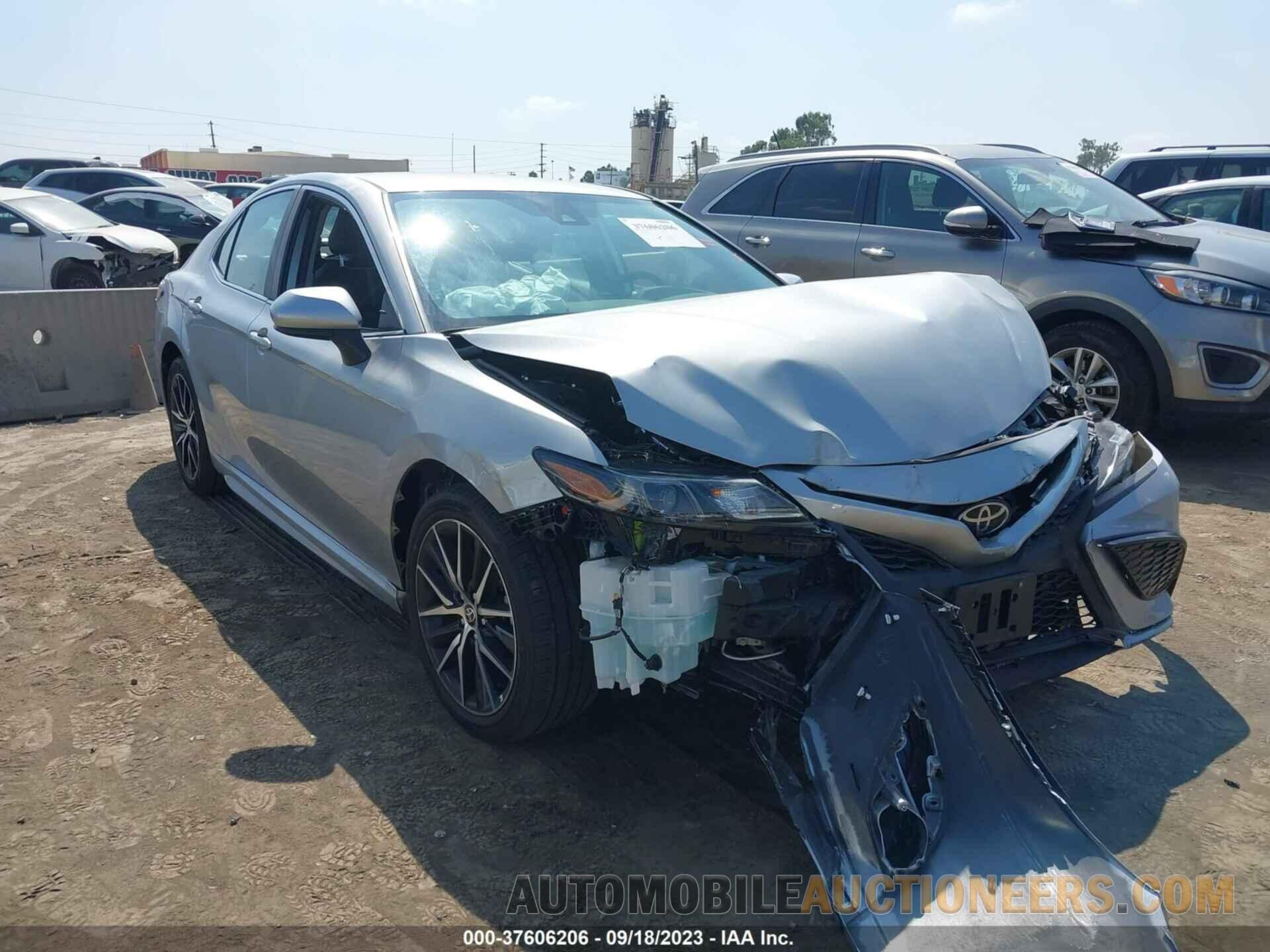 4T1G11AK9MU429357 TOYOTA CAMRY 2021