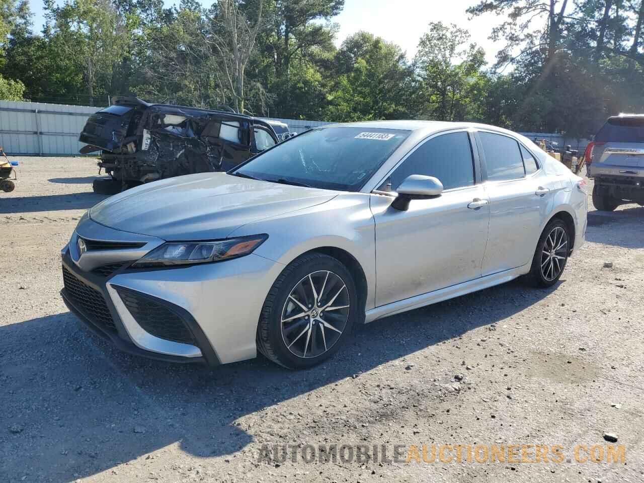 4T1G11AK9MU430752 TOYOTA CAMRY 2021