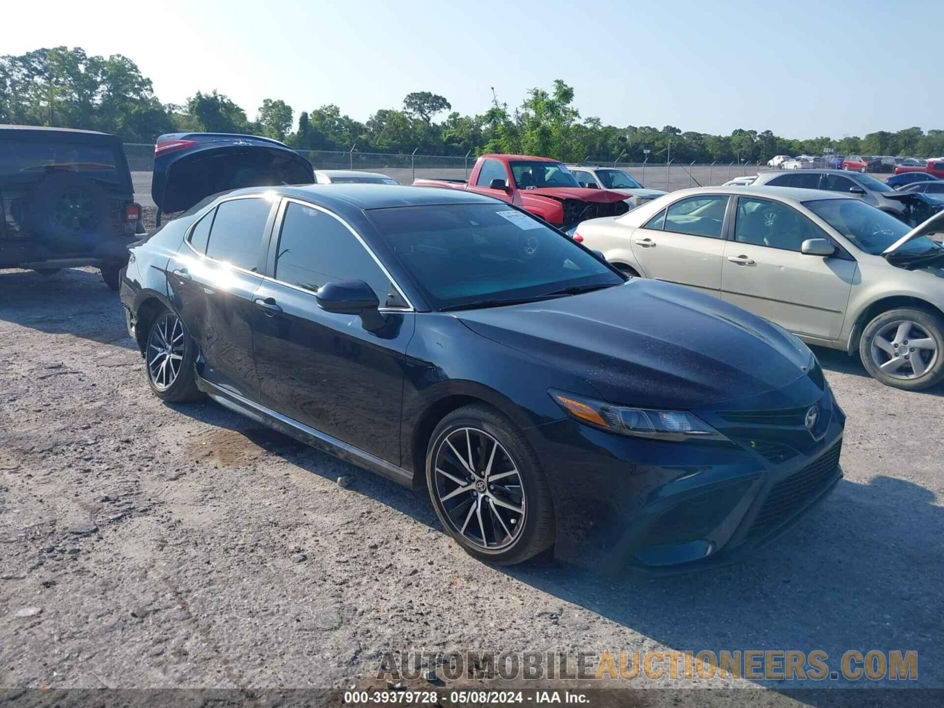 4T1G11AK9MU431433 TOYOTA CAMRY 2021