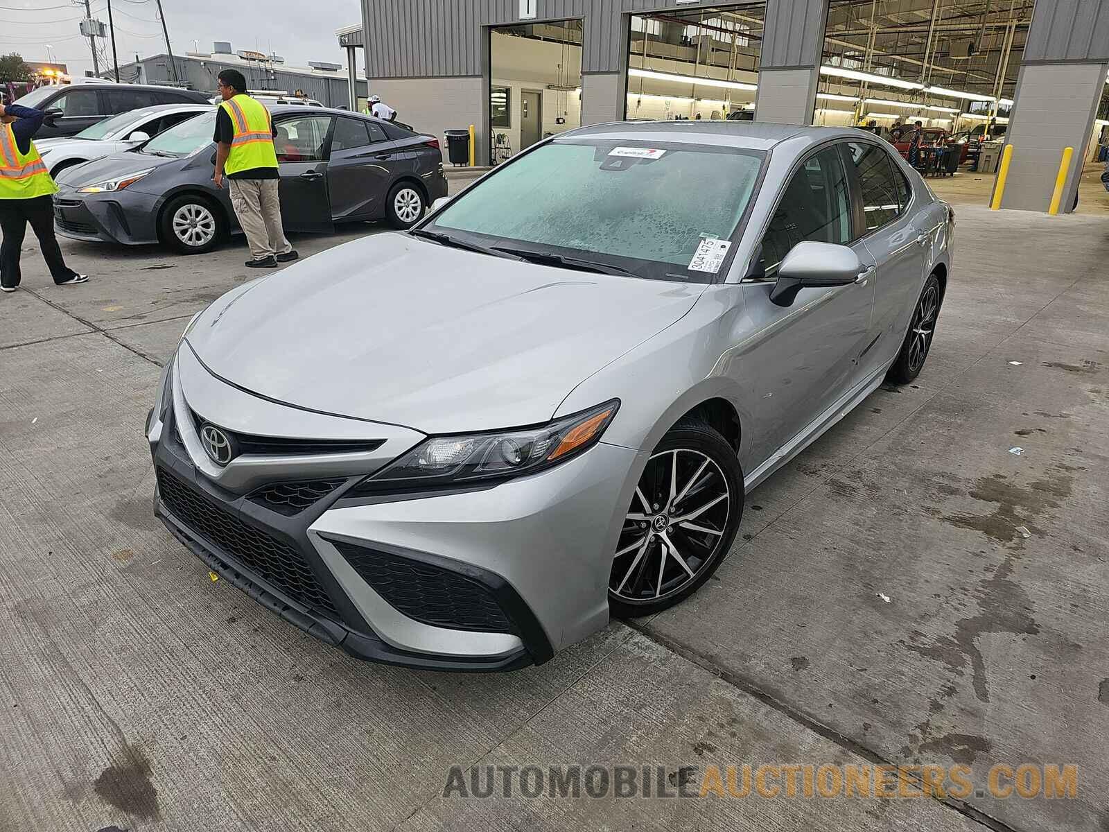 4T1G11AK9MU436308 Toyota Camry 2021