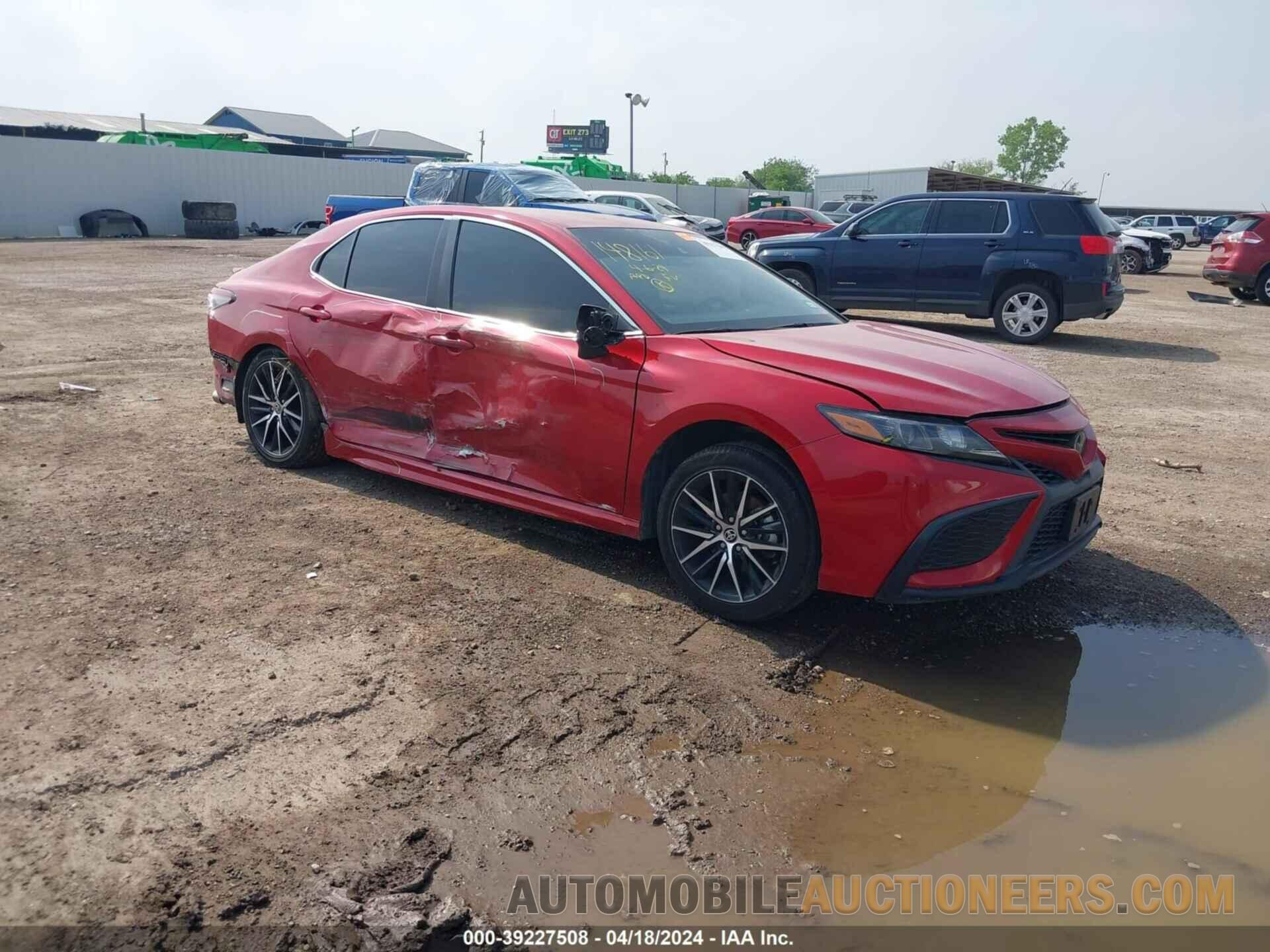 4T1G11AK9MU455909 TOYOTA CAMRY 2021