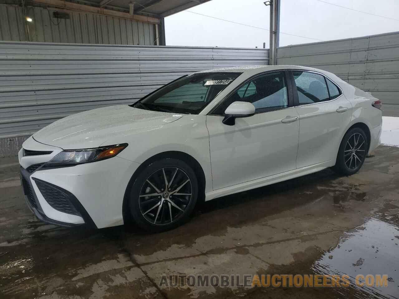 4T1G11AK9MU458390 TOYOTA CAMRY 2021