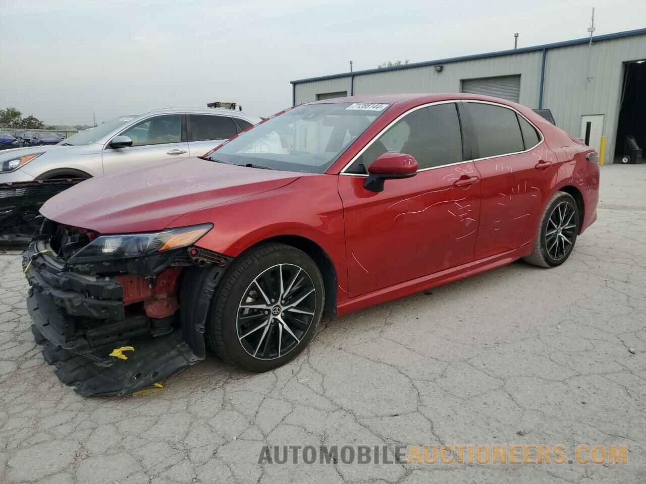 4T1G11AK9MU464092 TOYOTA CAMRY 2021