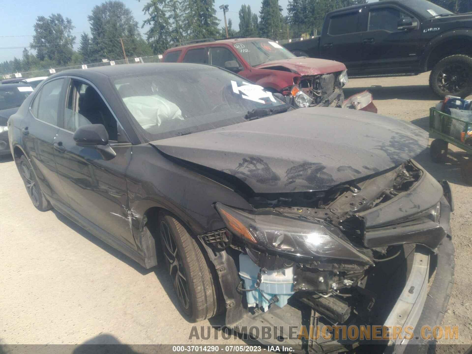 4T1G11AK9MU469518 TOYOTA CAMRY 2021