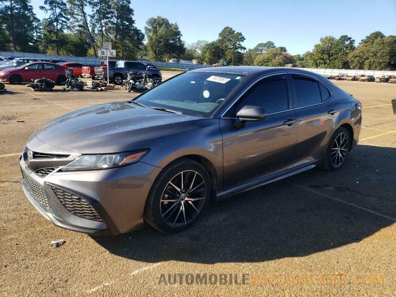 4T1G11AK9MU470054 TOYOTA CAMRY 2021