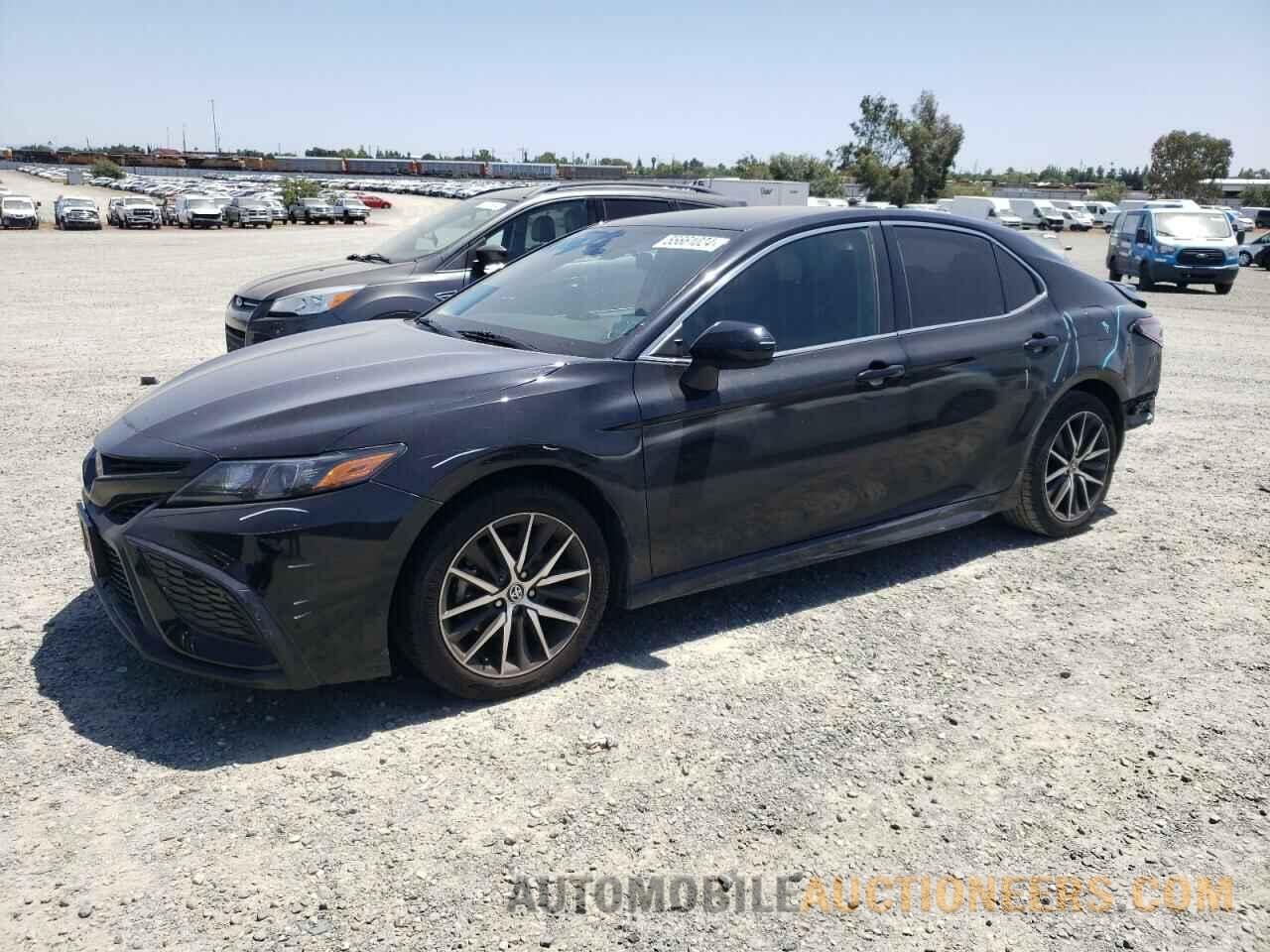 4T1G11AK9MU518894 TOYOTA CAMRY 2021