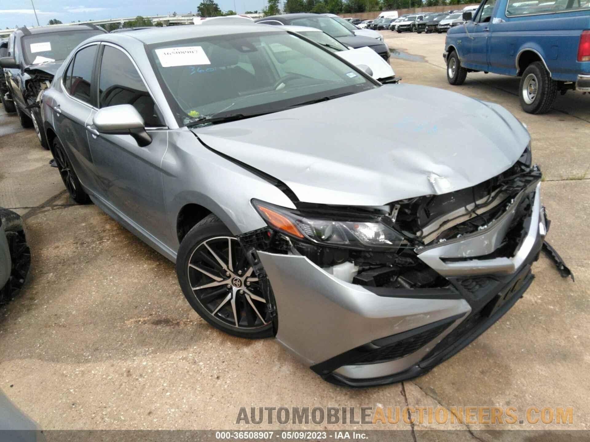 4T1G11AK9MU527997 TOYOTA CAMRY 2021