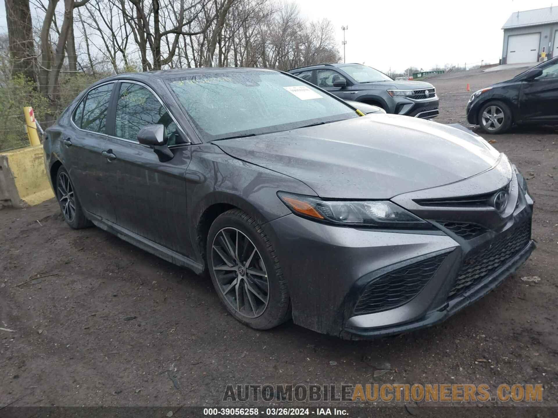 4T1G11AK9MU537901 TOYOTA CAMRY 2021