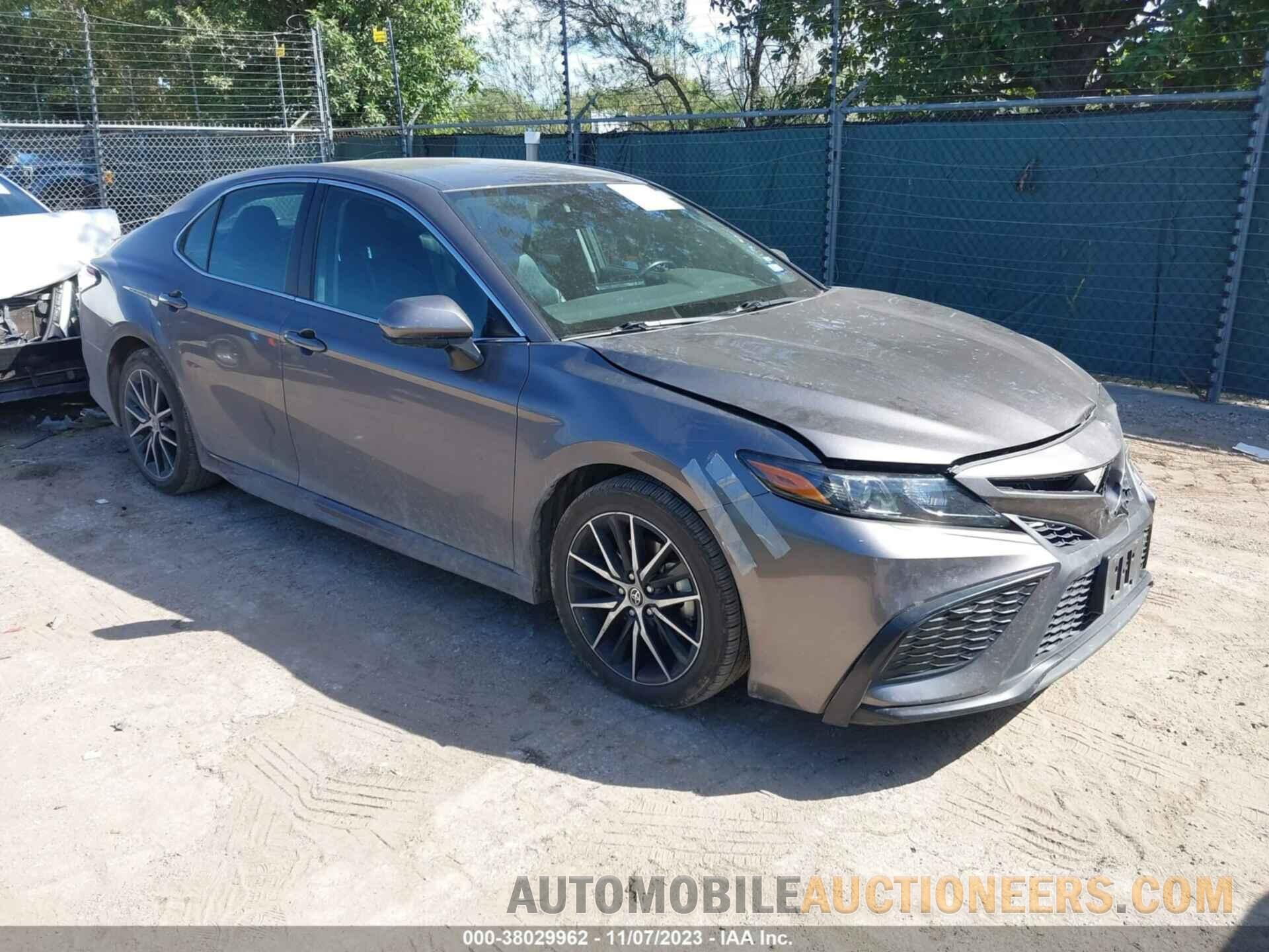 4T1G11AK9MU549045 TOYOTA CAMRY 2021