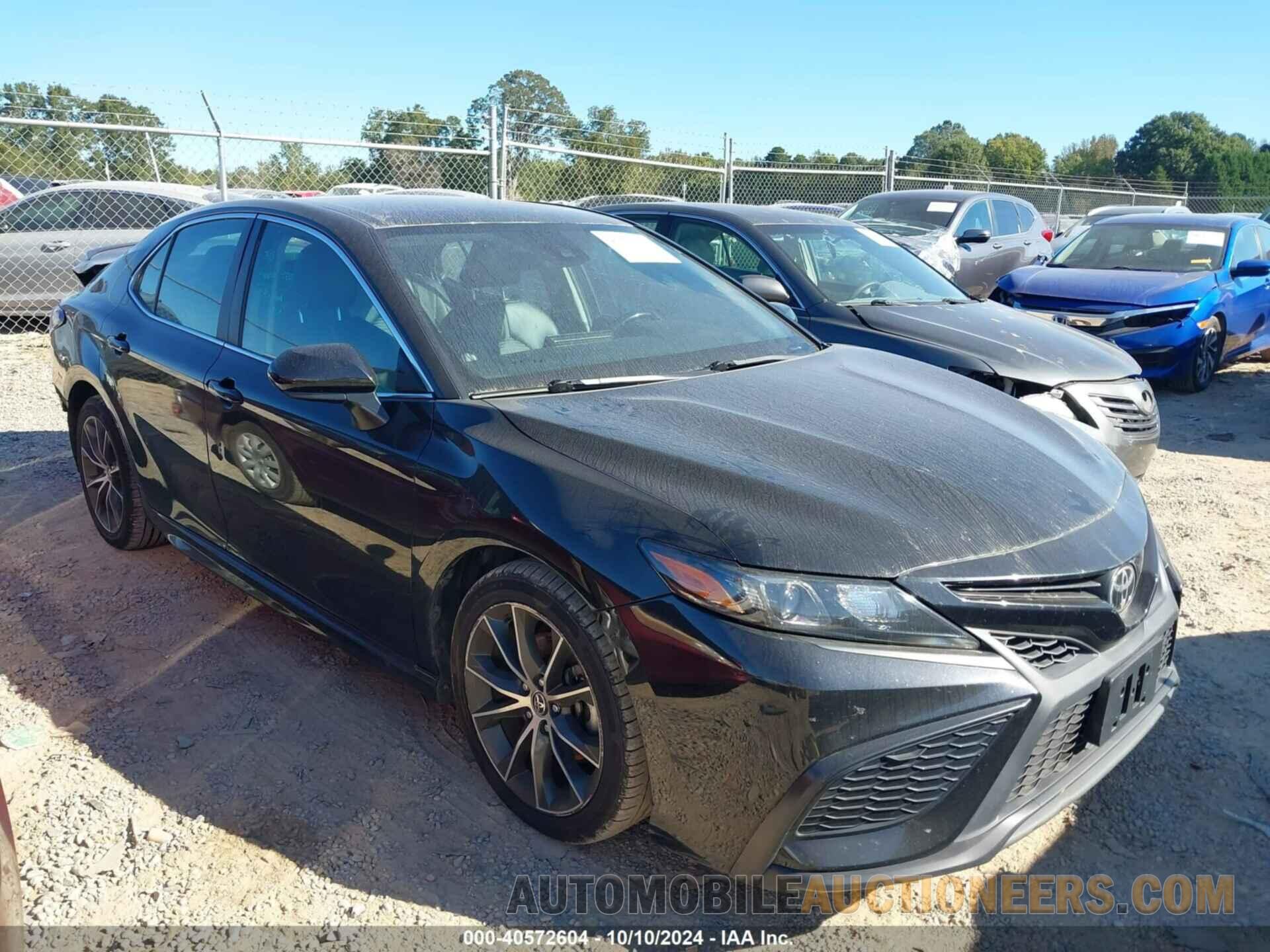 4T1G11AK9MU560997 TOYOTA CAMRY 2021