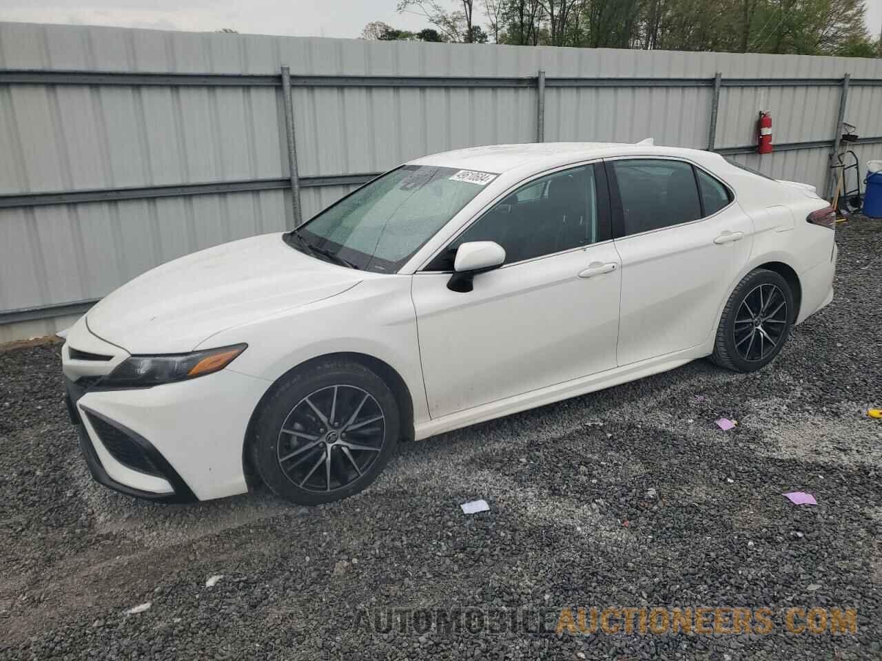 4T1G11AK9MU561356 TOYOTA CAMRY 2021