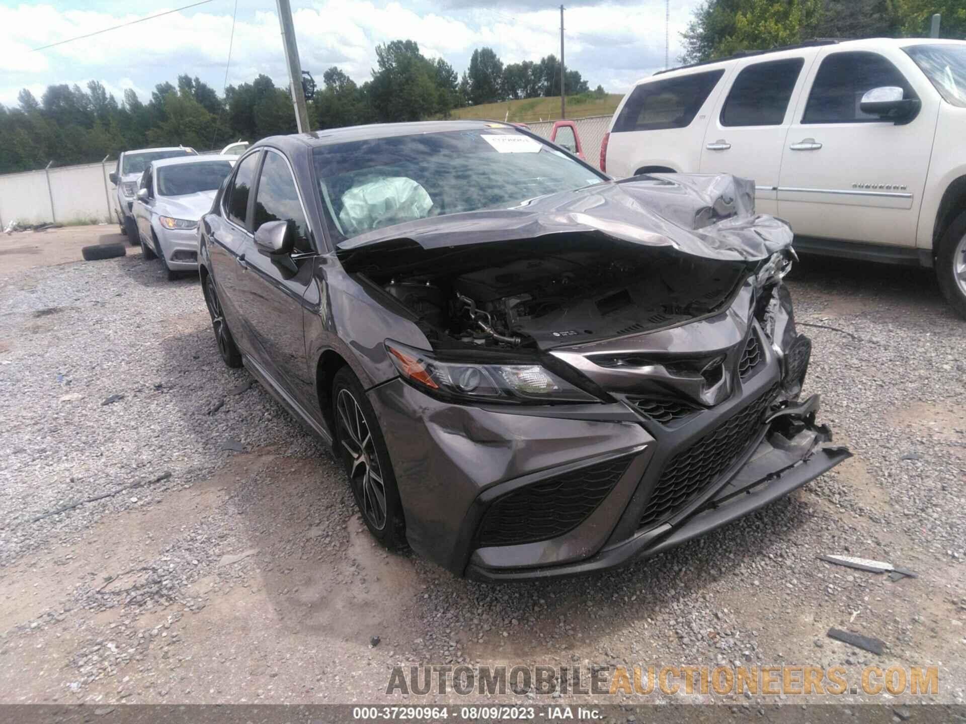 4T1G11AK9MU562555 TOYOTA CAMRY 2021