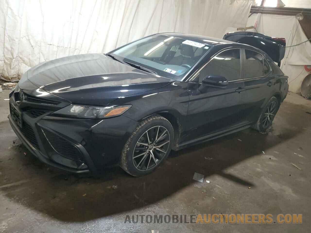 4T1G11AK9MU571563 TOYOTA CAMRY 2021