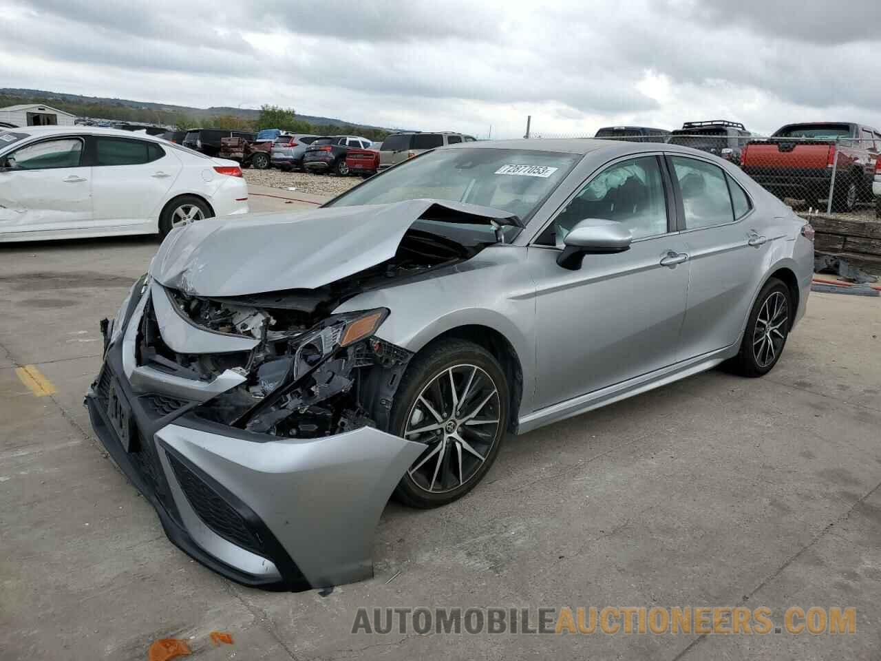 4T1G11AK9MU574415 TOYOTA CAMRY 2021