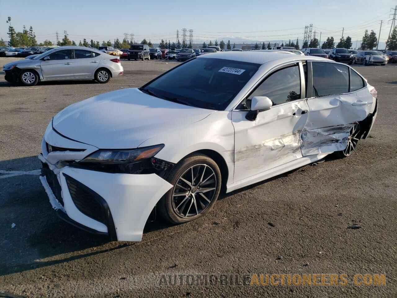 4T1G11AK9MU577590 TOYOTA CAMRY 2021