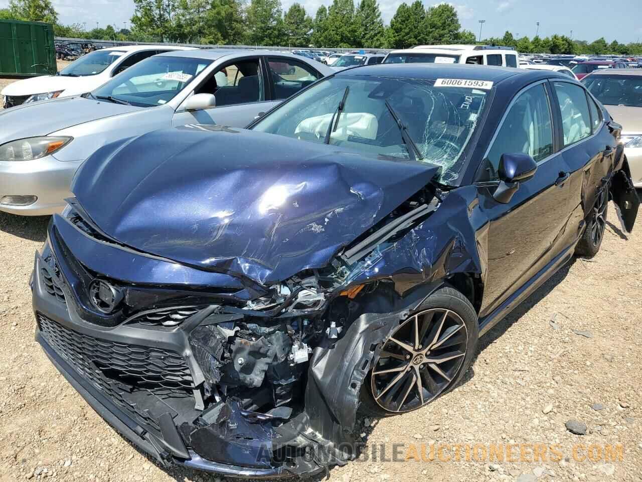 4T1G11AK9MU581672 TOYOTA CAMRY 2021