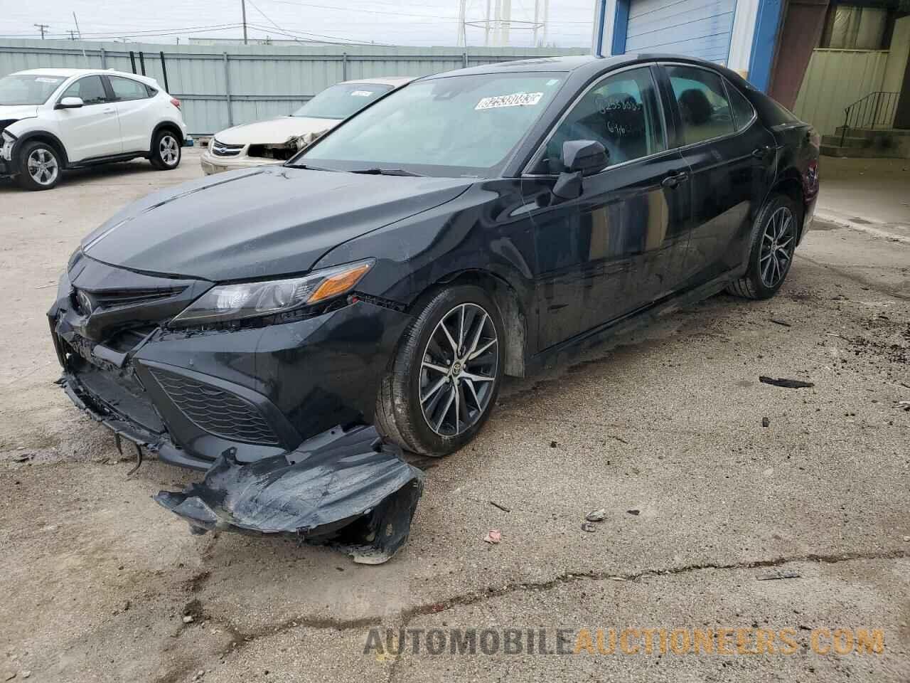 4T1G11AK9MU584216 TOYOTA CAMRY 2021