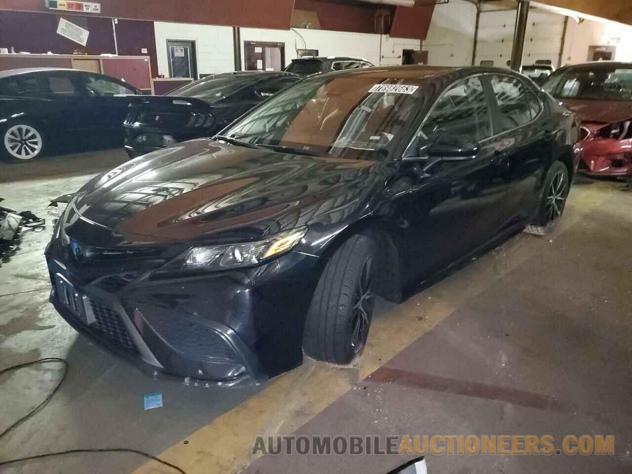 4T1G11AK9MU585219 TOYOTA CAMRY 2021