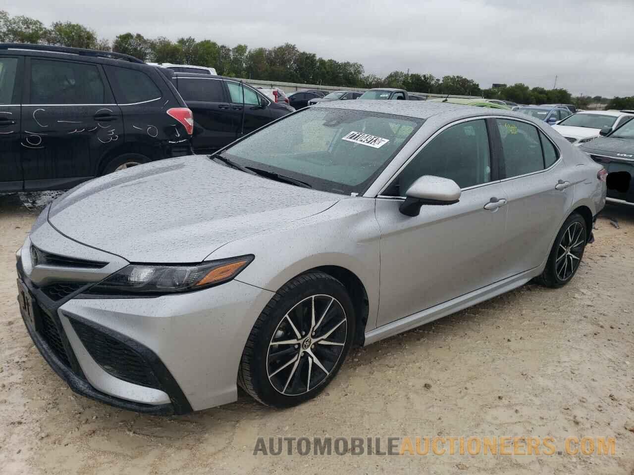 4T1G11AK9MU588718 TOYOTA CAMRY 2021