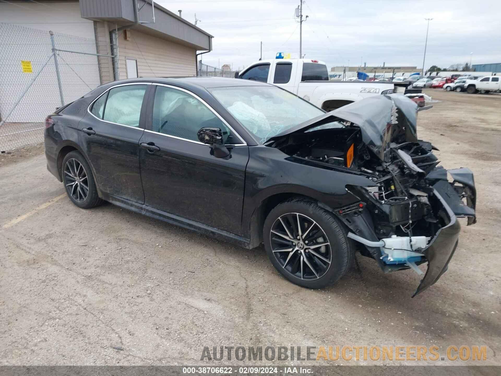 4T1G11AK9MU609812 TOYOTA CAMRY 2021