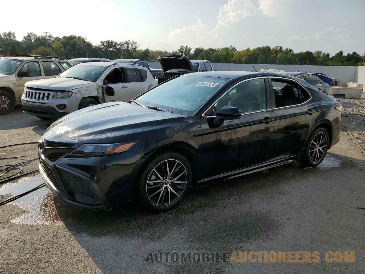 4T1G11AK9MU615061 TOYOTA CAMRY 2021