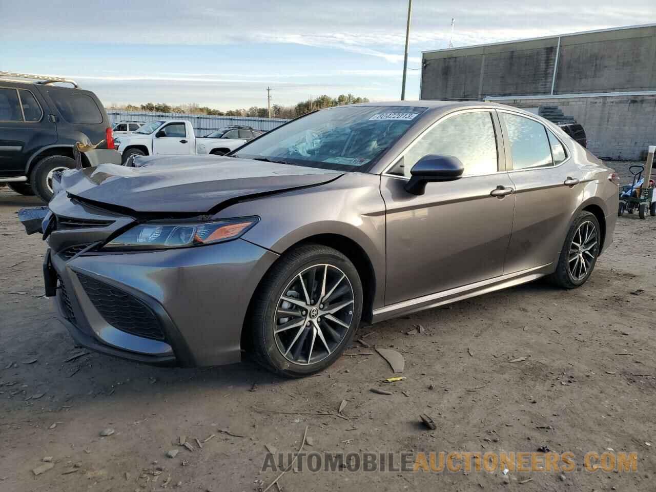 4T1G11AK9MU616615 TOYOTA CAMRY 2021