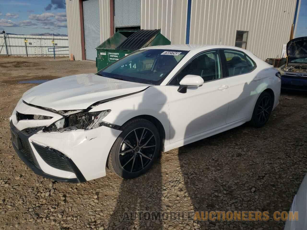 4T1G11AK9NU028019 TOYOTA CAMRY 2022