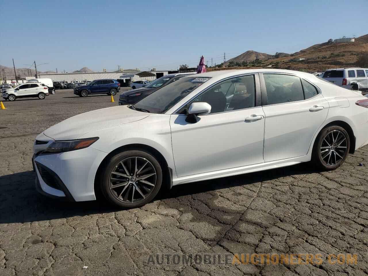 4T1G11AK9NU037335 TOYOTA CAMRY 2022