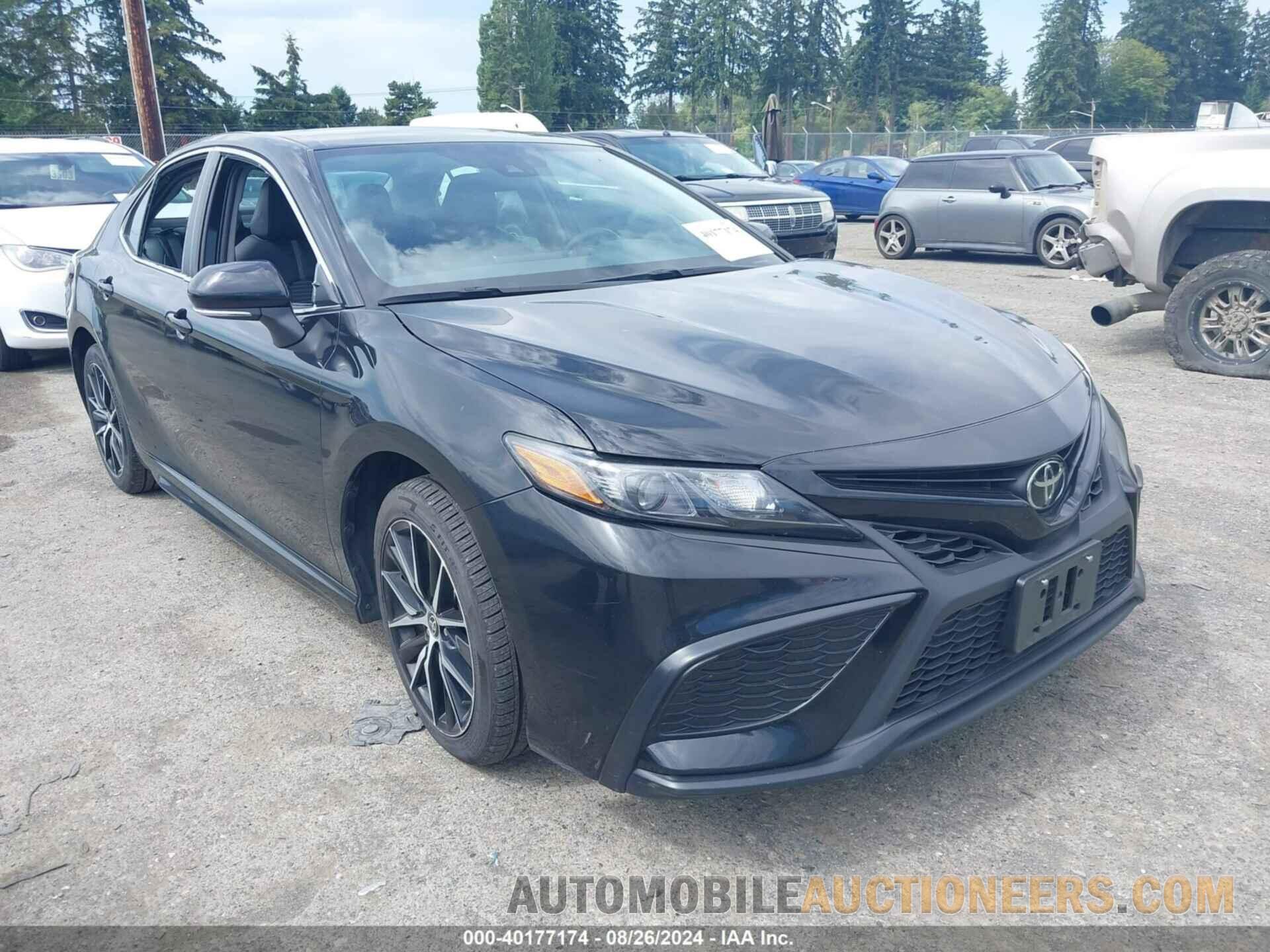 4T1G11AK9NU051025 TOYOTA CAMRY 2022