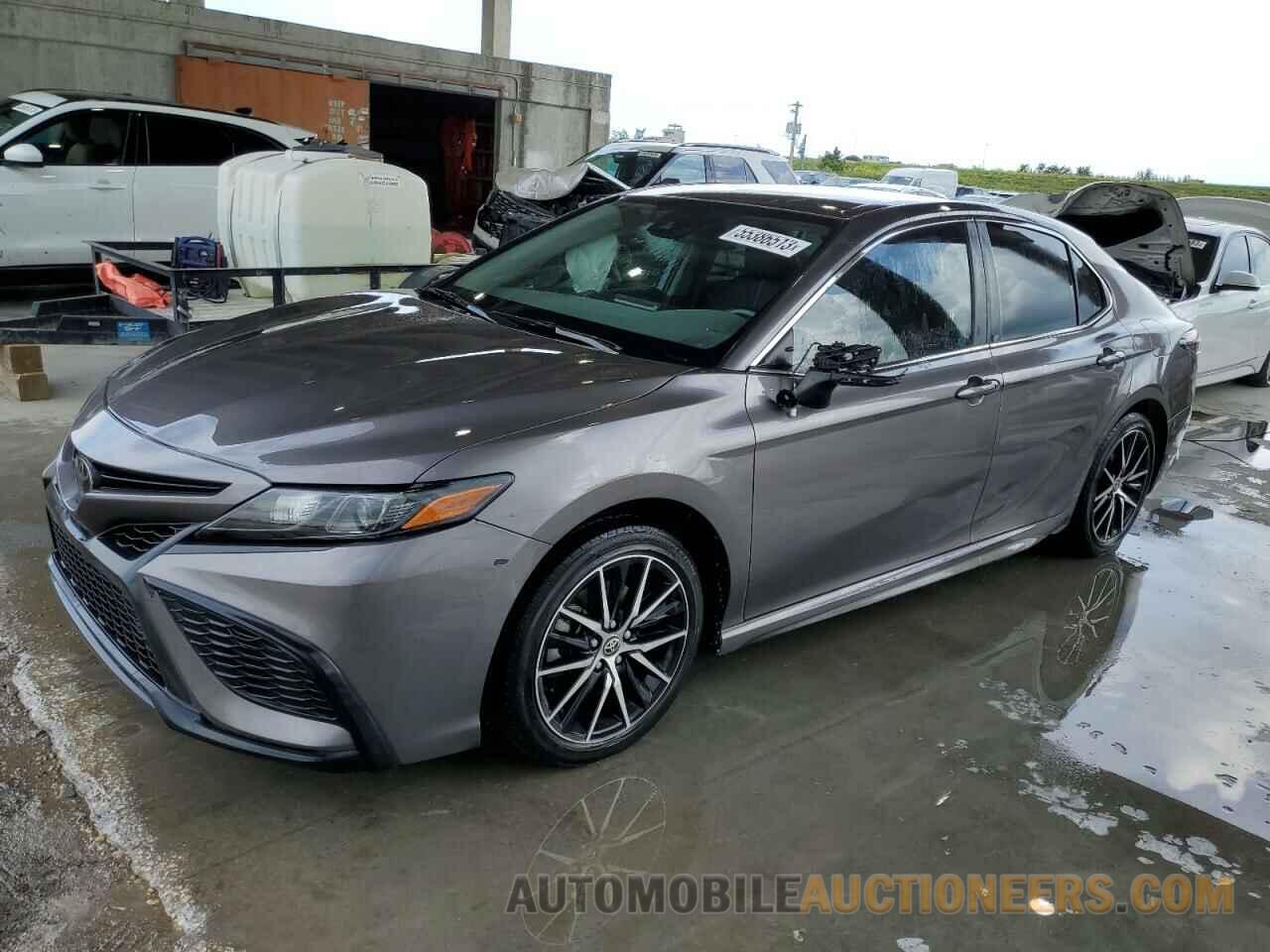 4T1G11AK9NU634677 TOYOTA CAMRY 2022