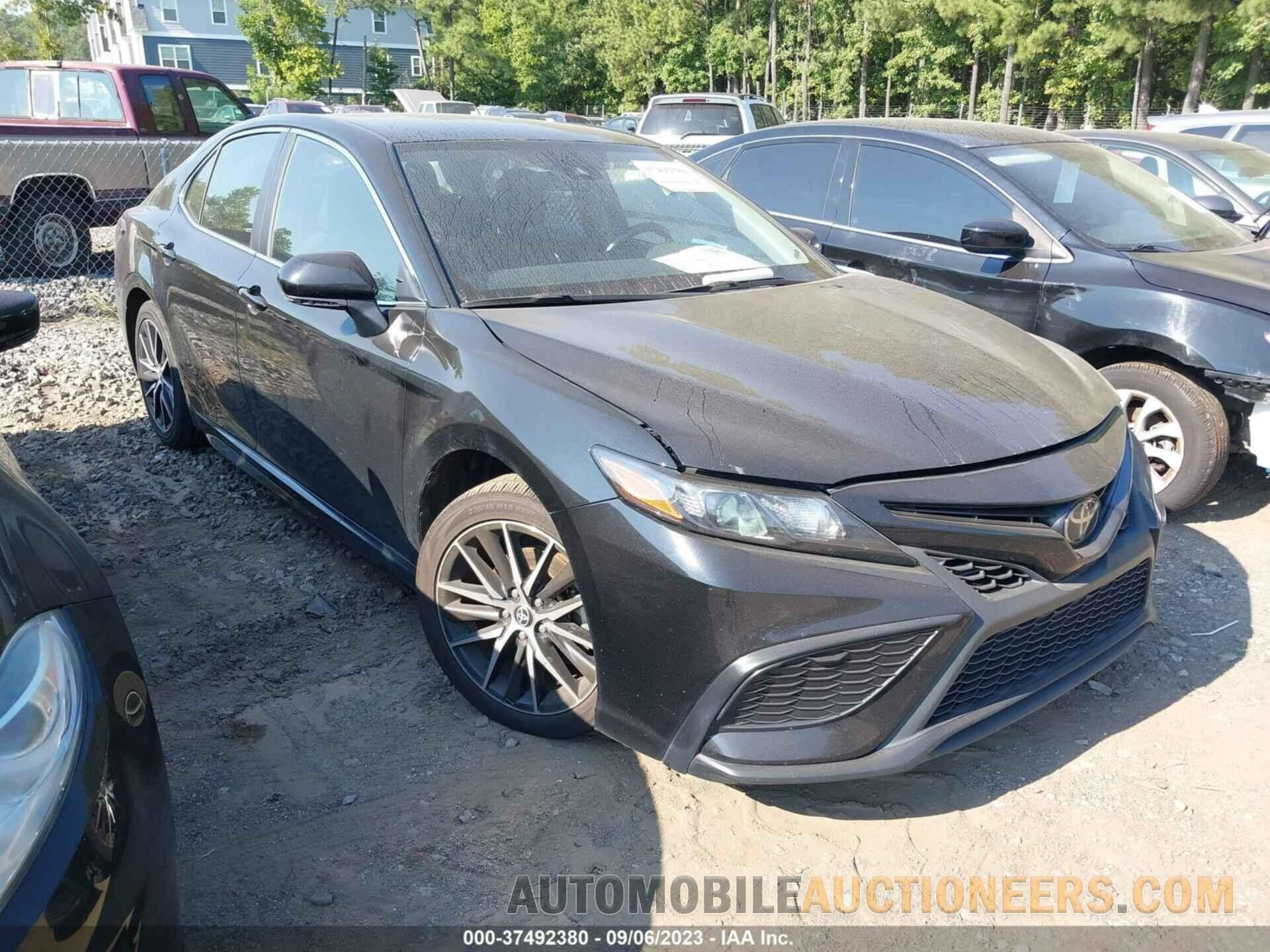 4T1G11AK9NU636509 TOYOTA CAMRY 2022