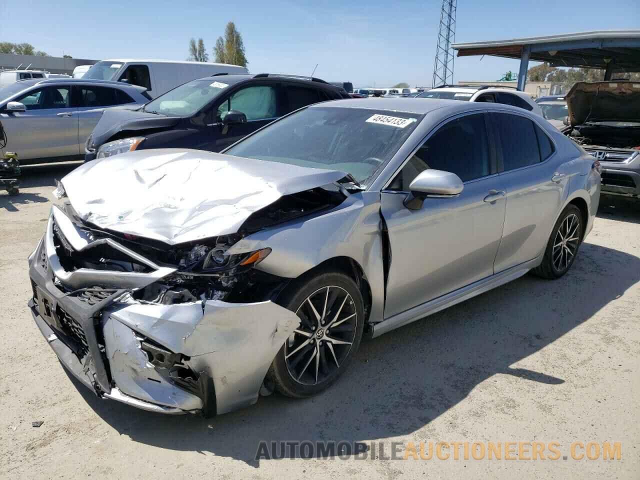 4T1G11AK9NU637935 TOYOTA CAMRY 2022