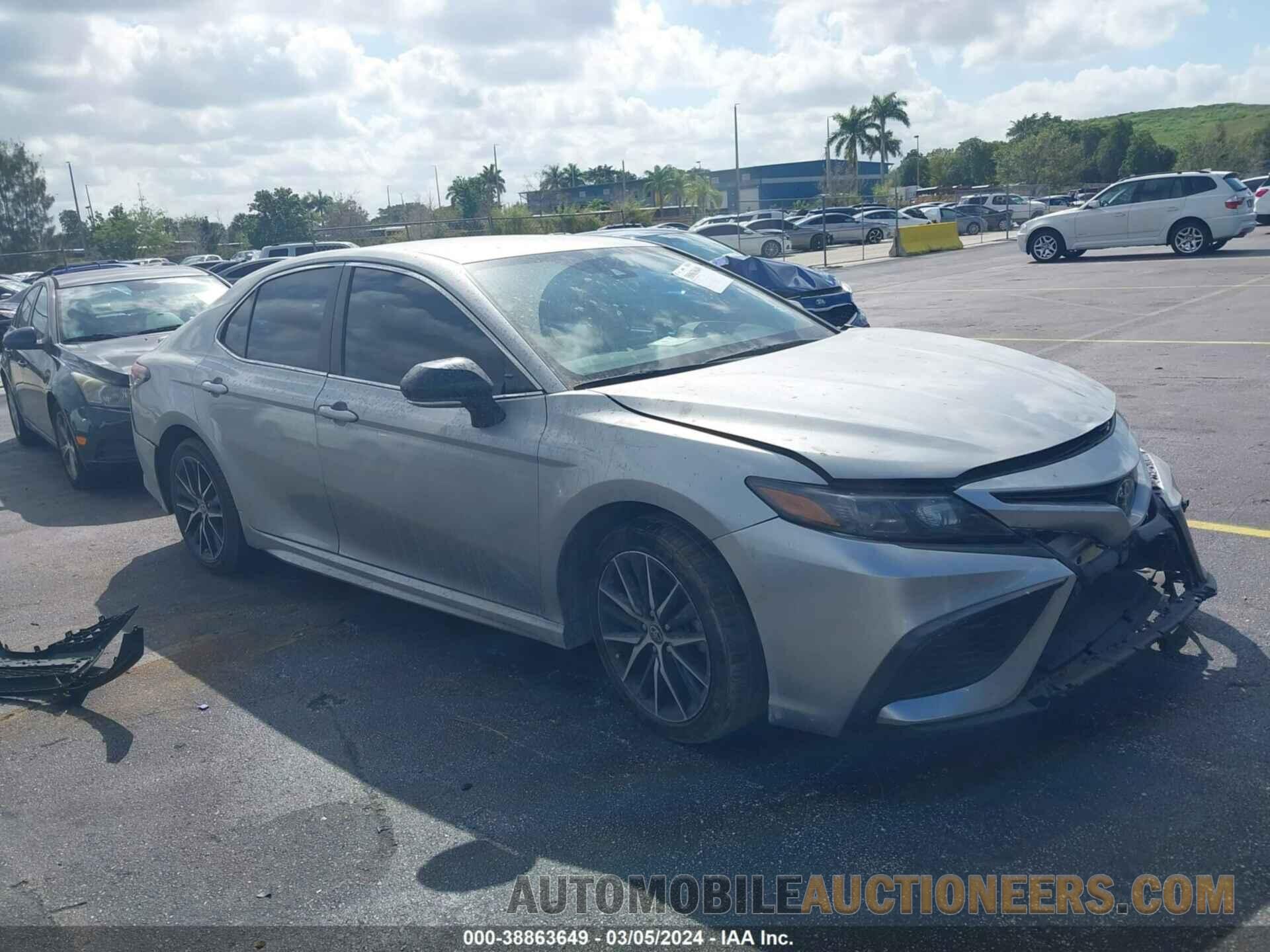 4T1G11AK9NU640513 TOYOTA CAMRY 2022