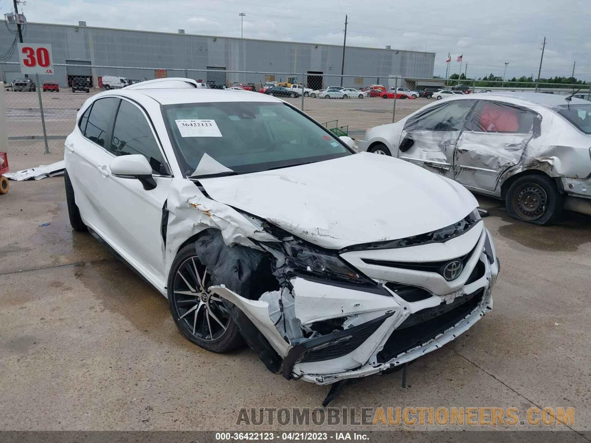 4T1G11AK9NU659482 TOYOTA CAMRY 2022