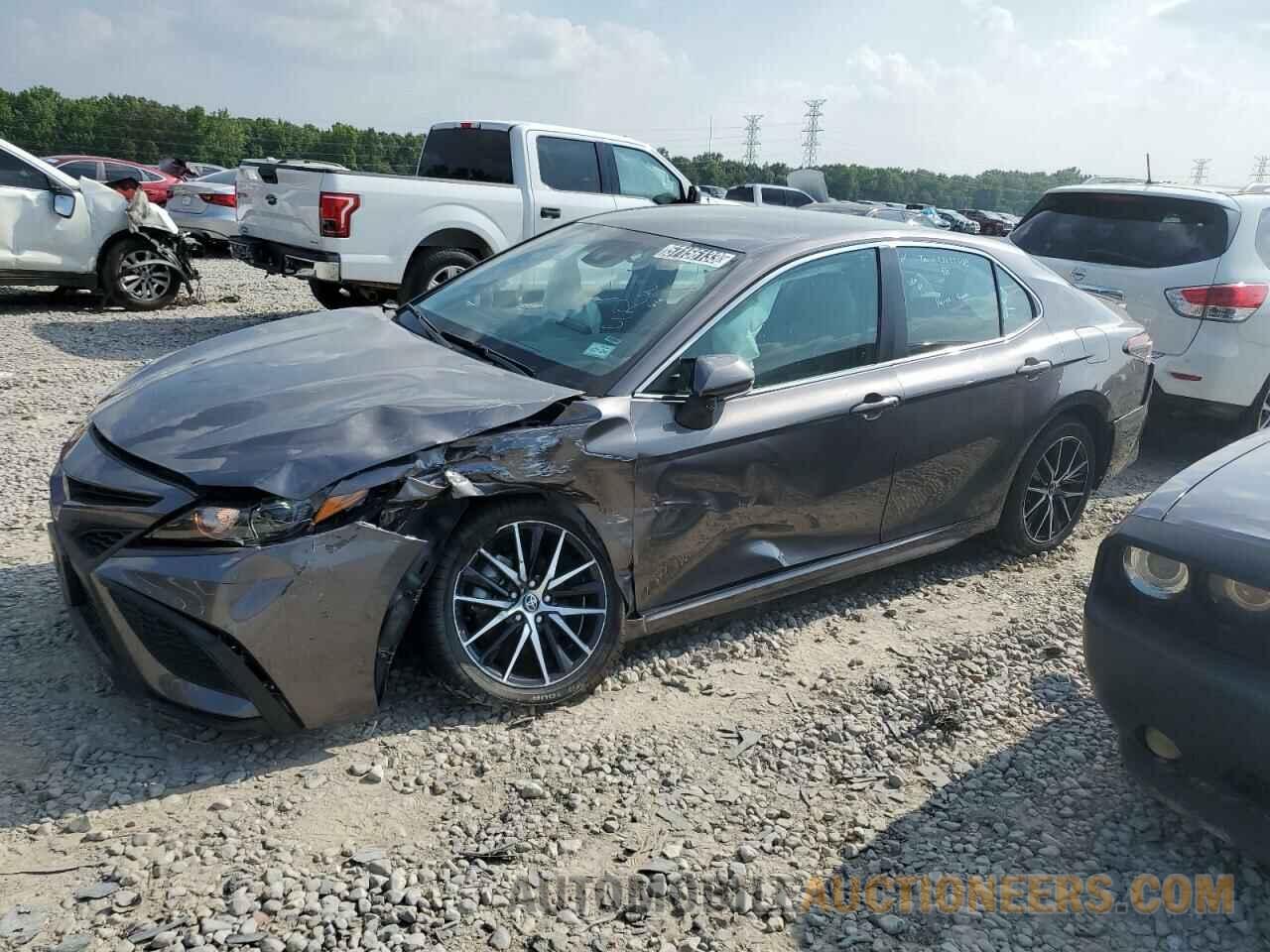 4T1G11AK9NU671647 TOYOTA CAMRY 2022