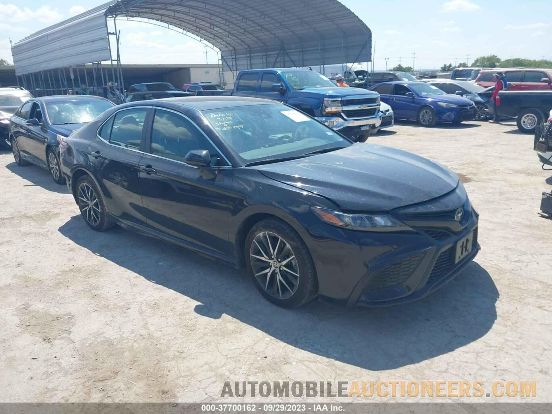 4T1G11AK9NU674192 TOYOTA CAMRY 2022