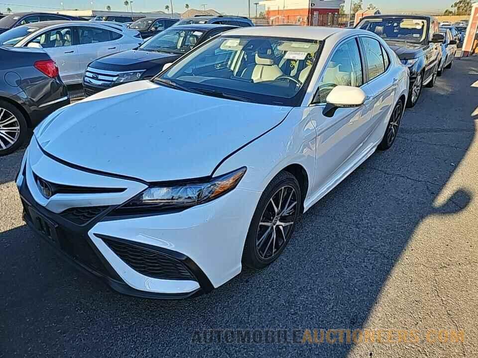 4T1G11AK9NU680106 Toyota Camry 2022