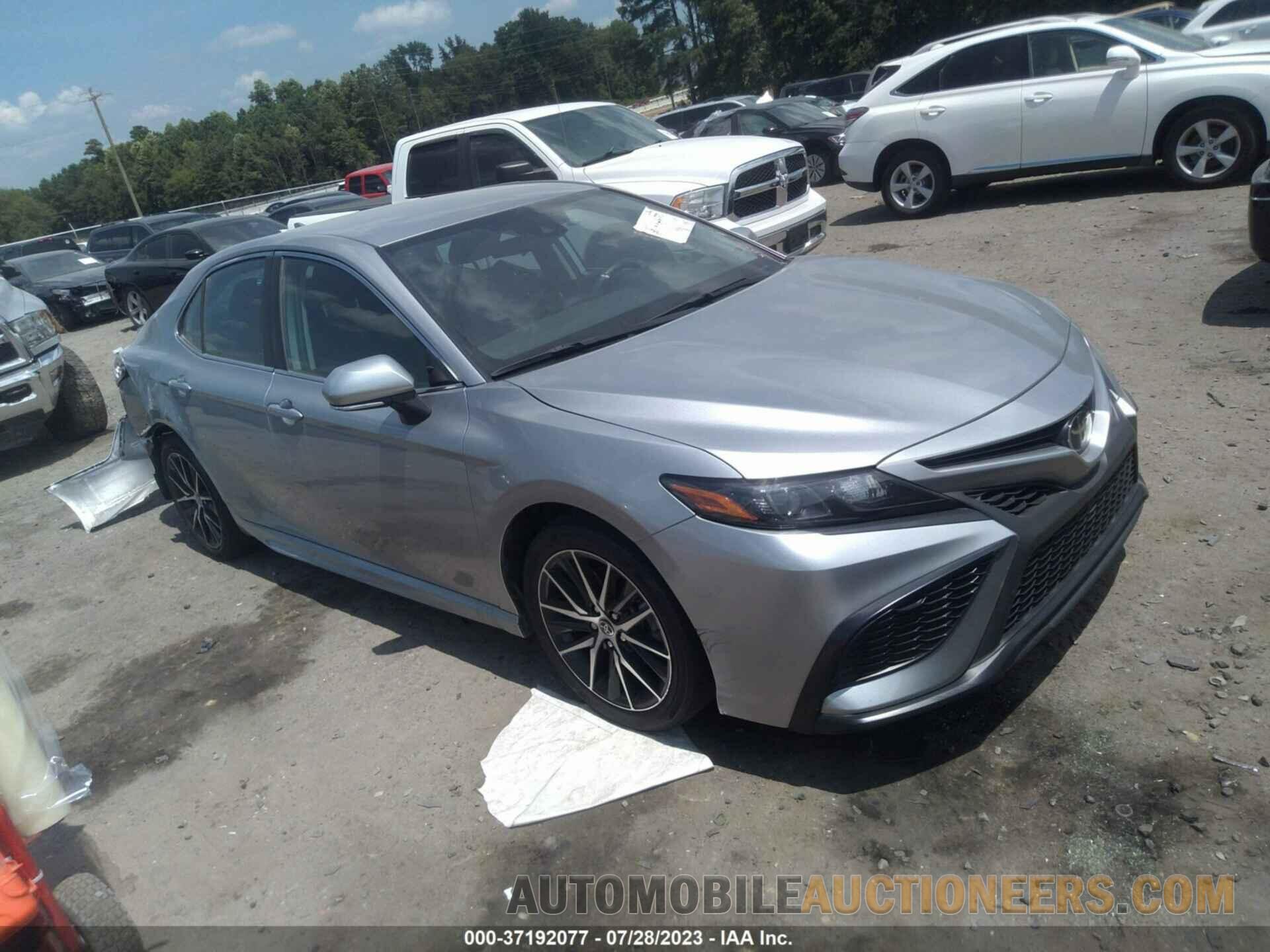 4T1G11AK9NU692529 TOYOTA CAMRY 2022