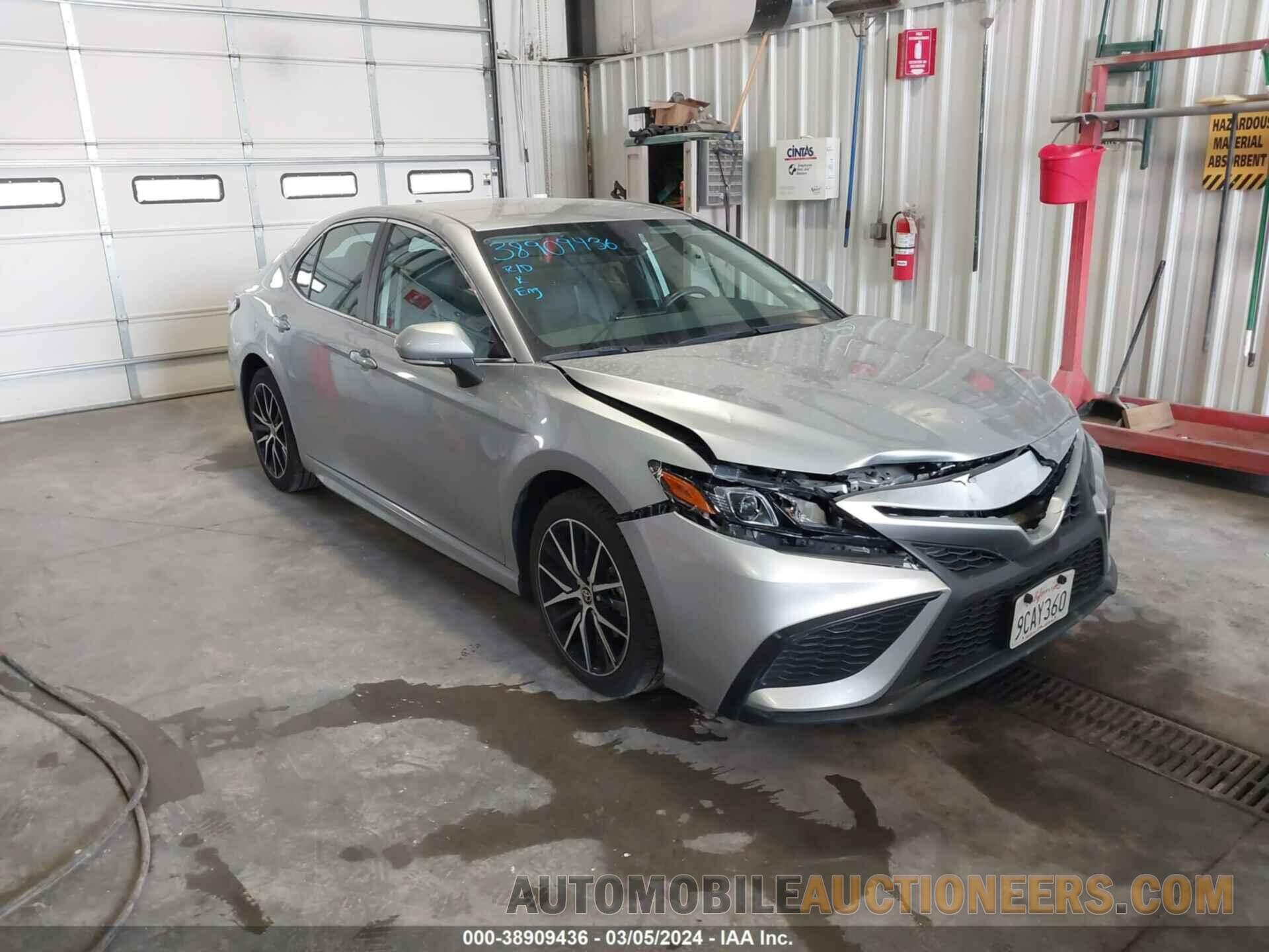 4T1G11AK9NU706977 TOYOTA CAMRY 2022