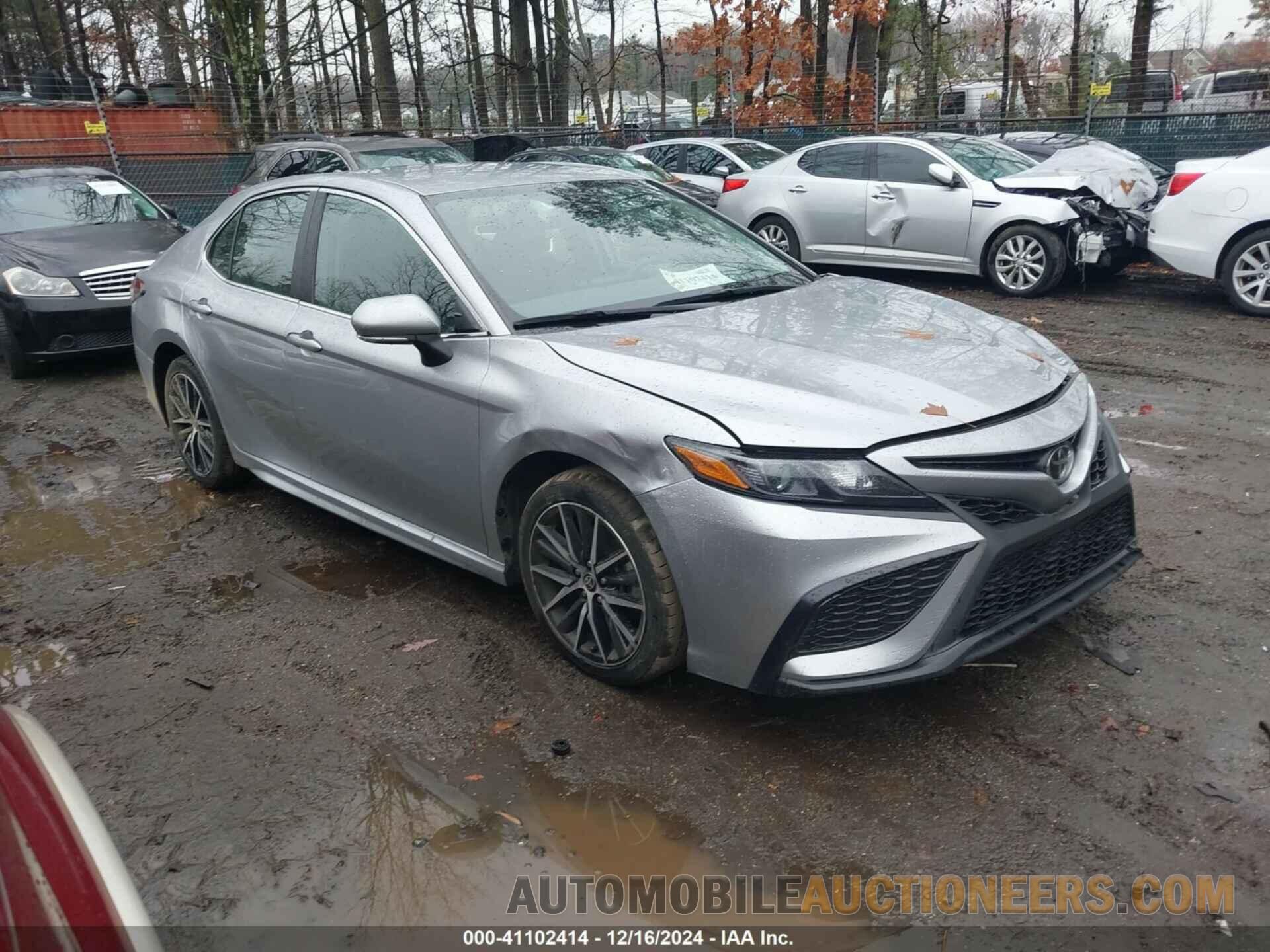 4T1G11AK9NU712326 TOYOTA CAMRY 2022