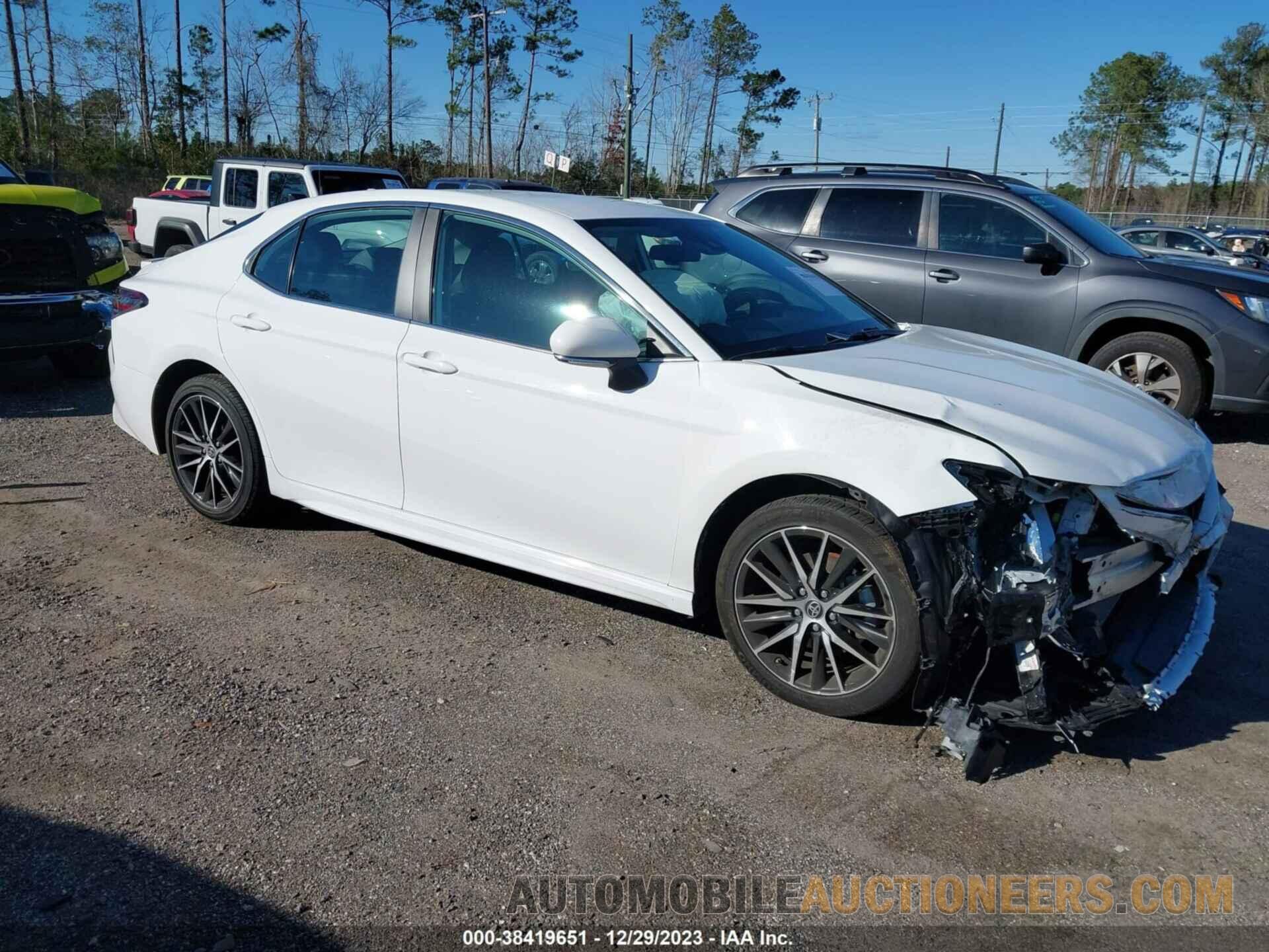 4T1G11AK9NU715548 TOYOTA CAMRY 2022