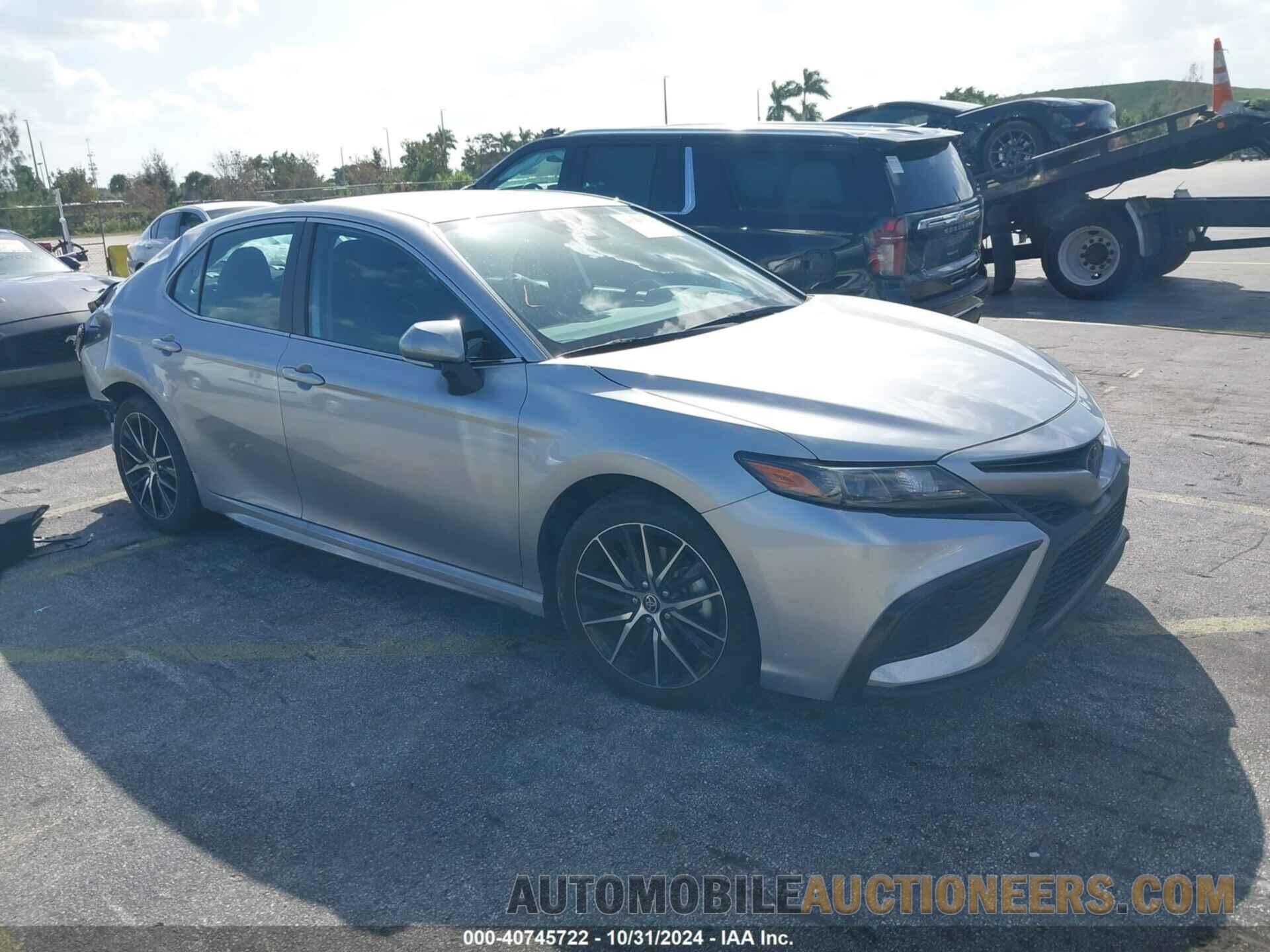 4T1G11AK9NU717526 TOYOTA CAMRY 2022