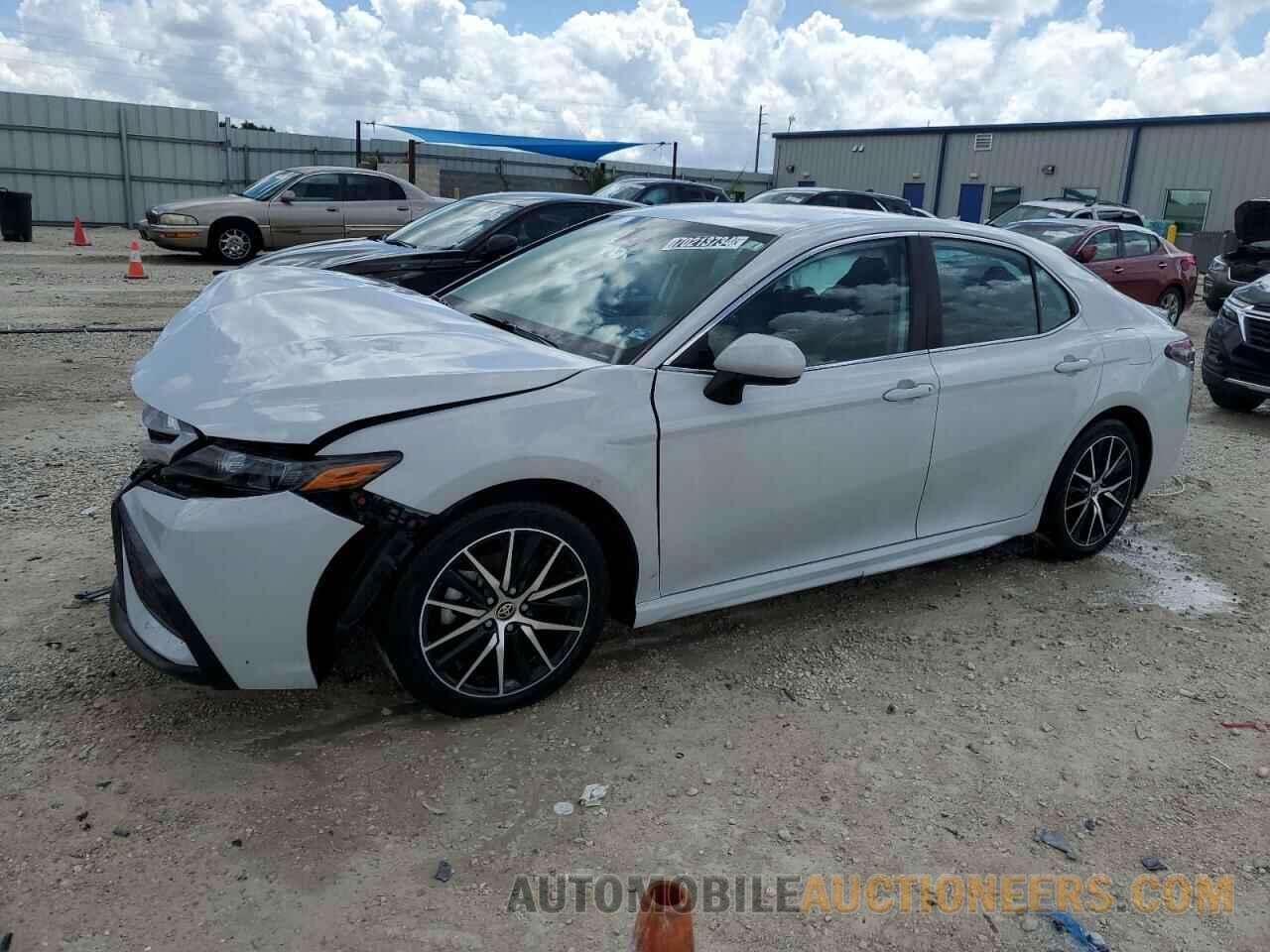 4T1G11AK9PU101618 TOYOTA CAMRY 2023