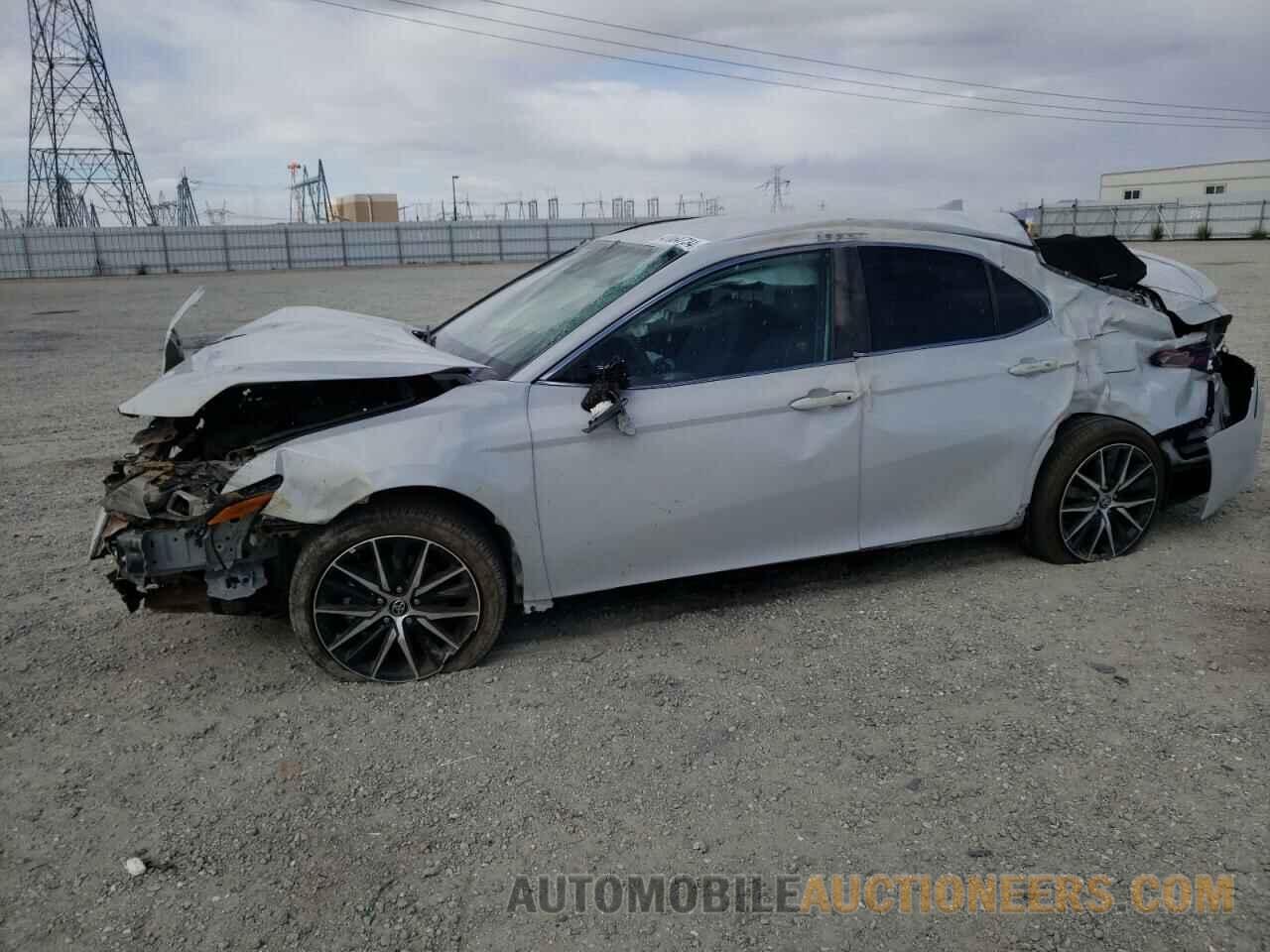 4T1G11AK9RU201074 TOYOTA CAMRY 2024