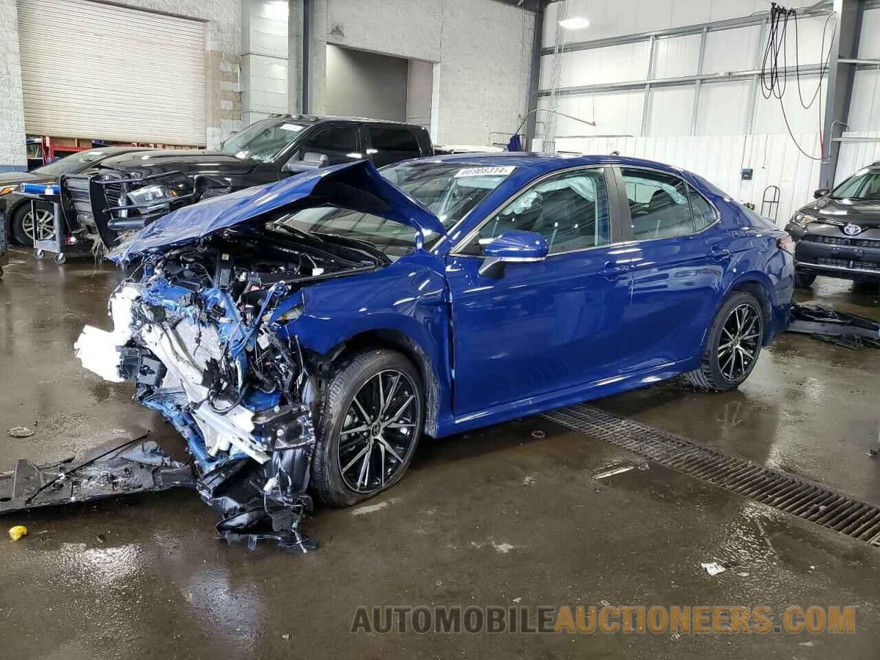 4T1G11AK9RU221289 TOYOTA CAMRY 2024