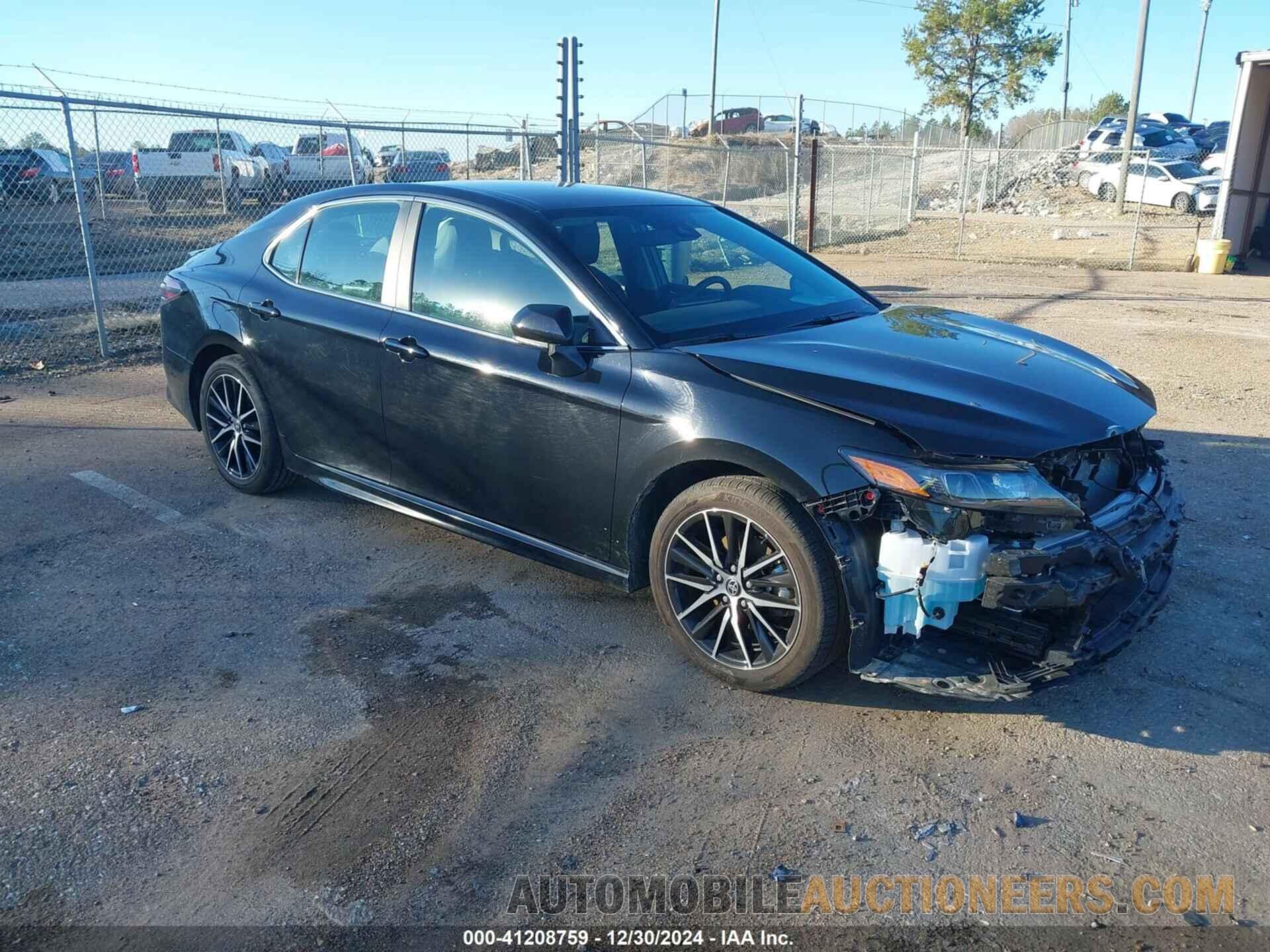 4T1G11AK9RU243308 TOYOTA CAMRY 2024