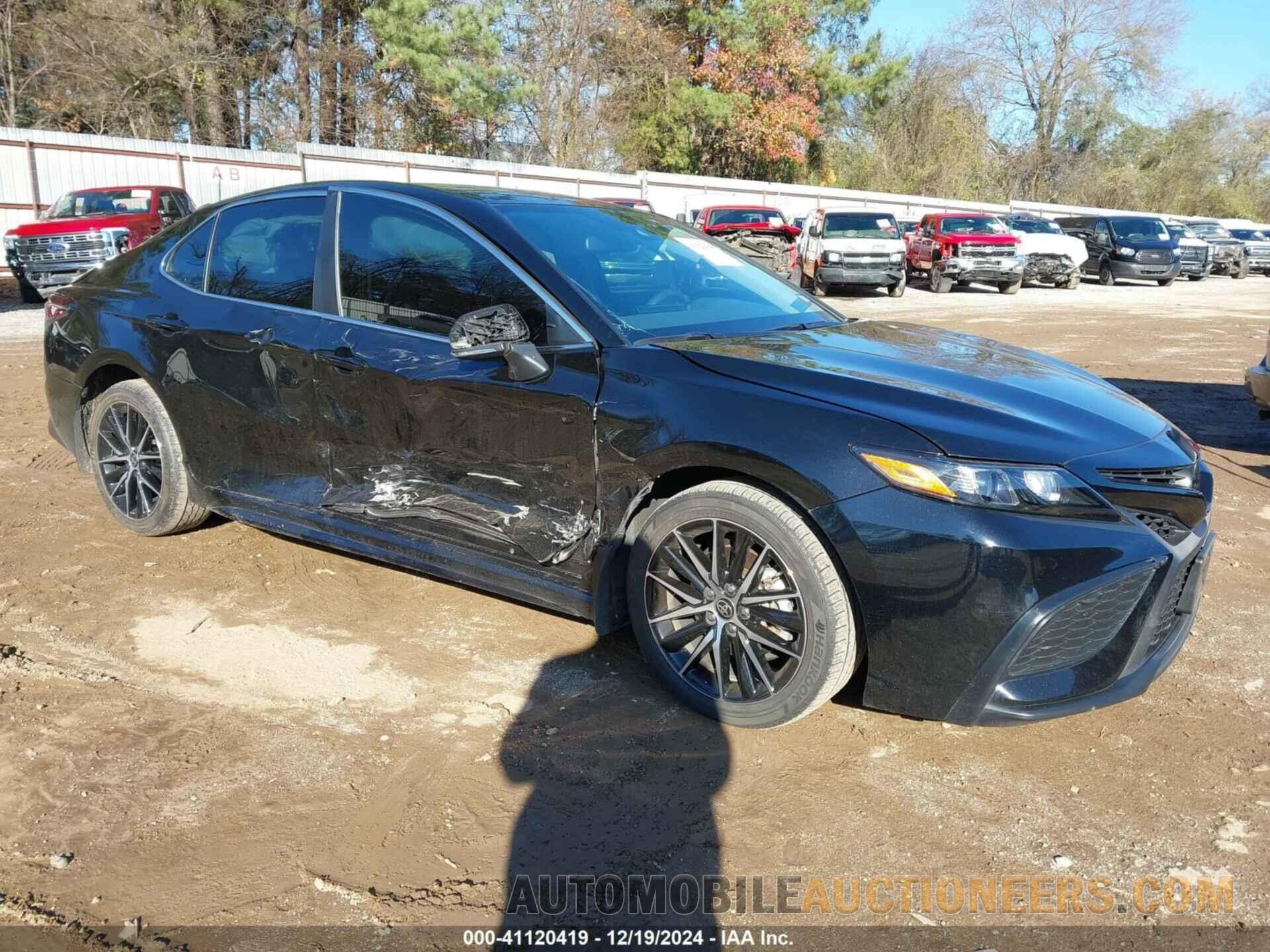 4T1G11AK9RU243387 TOYOTA CAMRY 2024