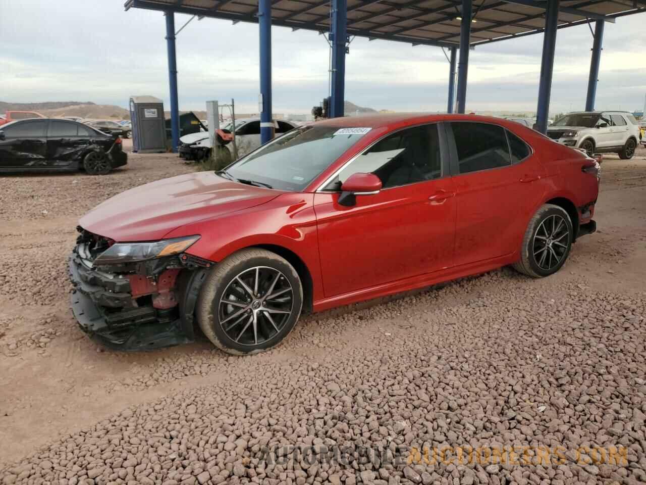 4T1G11AK9RU246841 TOYOTA CAMRY 2024